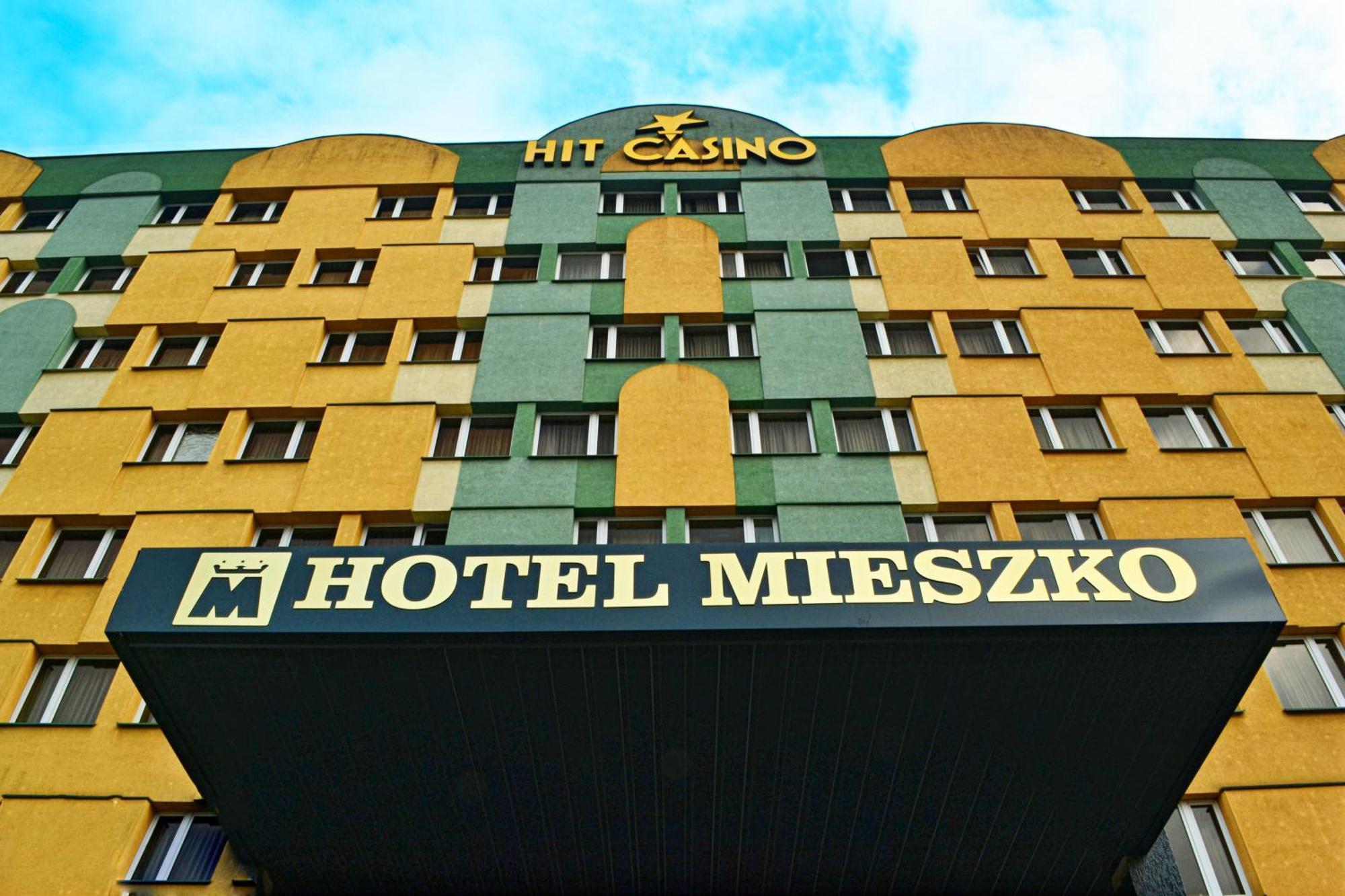 Hotel Mieszko Гожов Велкополски Екстериор снимка