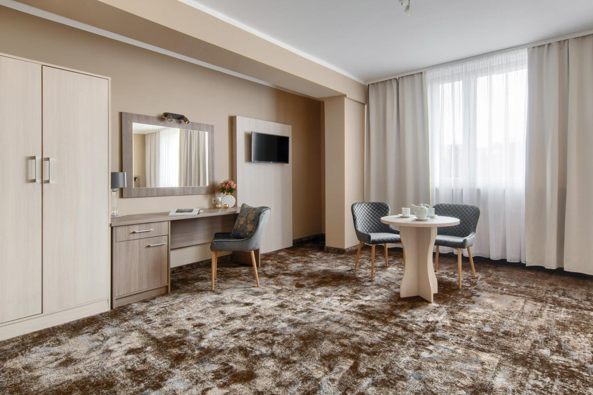 Hotel Mieszko Гожов Велкополски Екстериор снимка