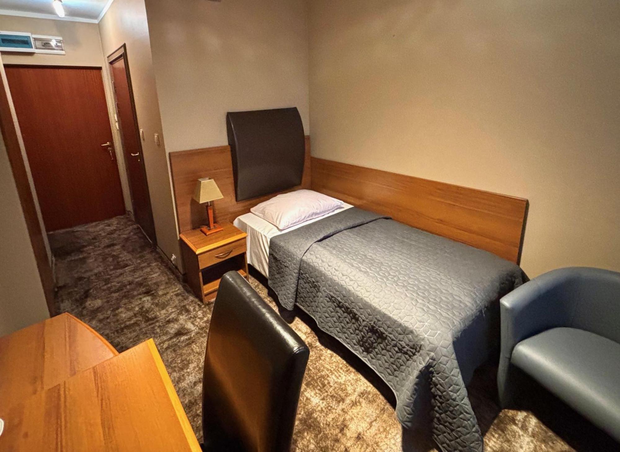 Hotel Mieszko Гожов Велкополски Екстериор снимка